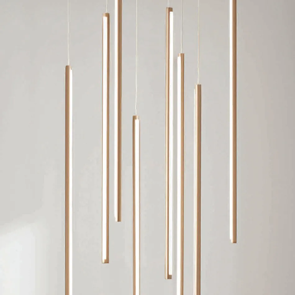 Żyrandol z 8 diodami LED z metalu malowanego na złoto i regulowanymi przewodami - pomarańczowy Viadurini