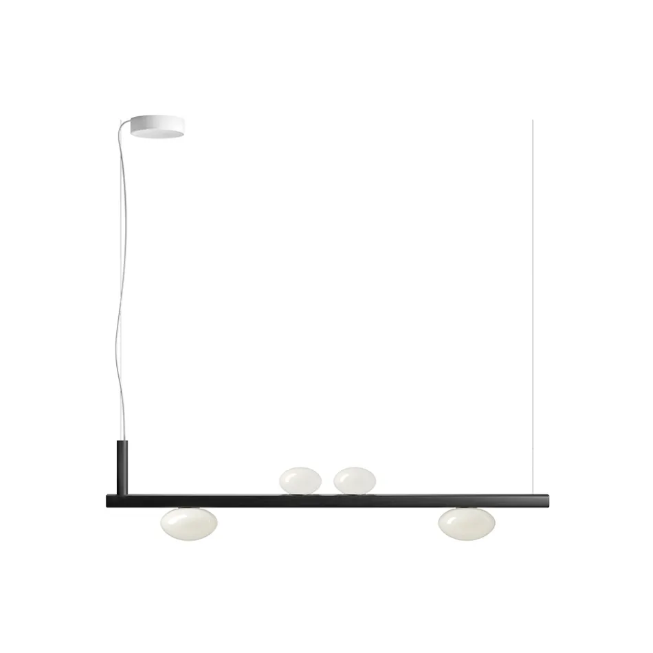 Żyrandol aluminiowy z białym, dmuchanym szkłem - Alma Viadurini