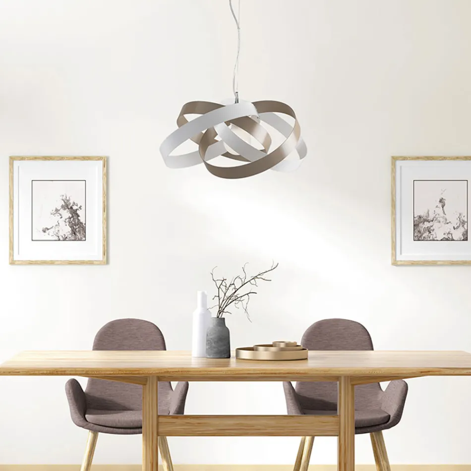 Żyrandol z metalu i szkła, który elegancko rozświetli wnętrza – Rosmarino Viadurini