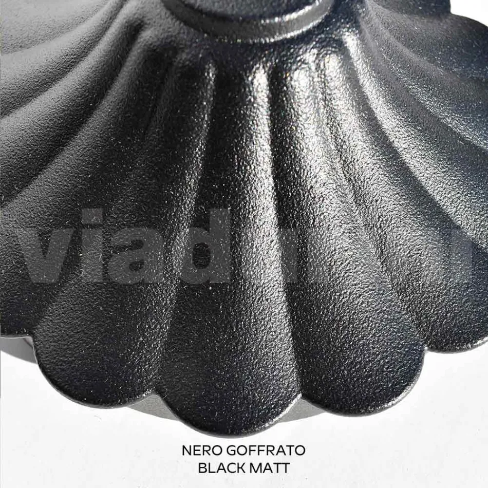 Lampa uliczna o wysokości 242 cm z czarnego akrylu i aluminium, wyprodukowana we Włoszech - Trovanero Viadurini