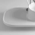 Sink wykonane z ceramiki z nowoczesnym wzornictwem Marta Viadurini