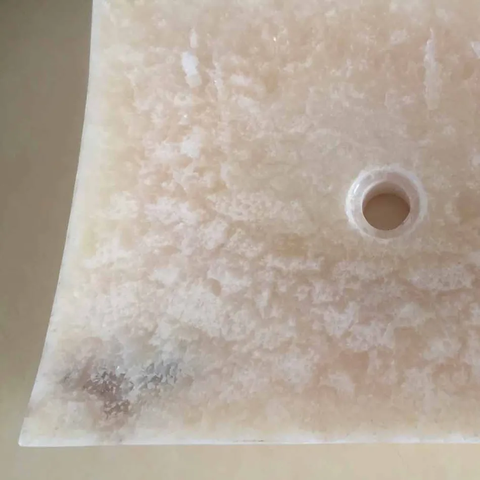 Umywalka z naturalnego kamienia Onyx Miłość, wyjątkowy kawałek Viadurini