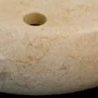 z okrągłą umywalką w kamieniu naturalnym Layla Białej Viadurini