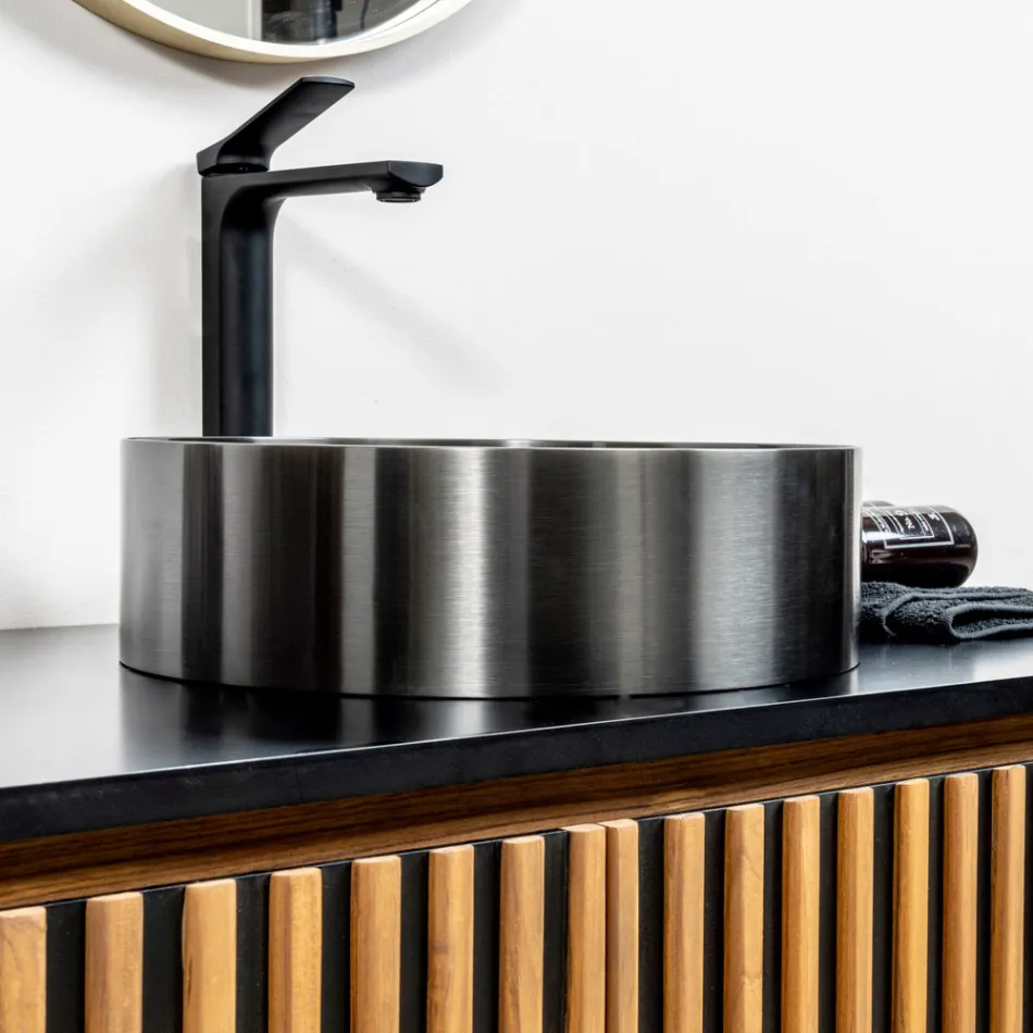 Okrągła umywalka nablatowa ze stali nierdzewnej w różnych wykończeniach - Fiordaliso Viadurini