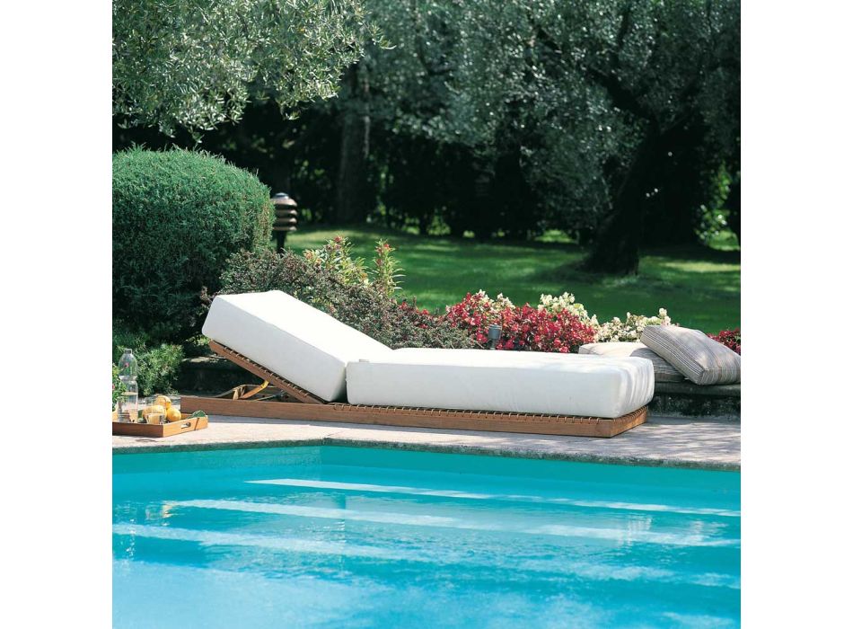 Niski leżak ogrodowy z drewna tekowego i WaProLace Made in Italy z poduszką - Oracle Viadurini