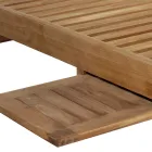 Leżak ogrodowy z drewna tekowego ze zdejmowanym stołem i kółkami - Oasi Viadurini