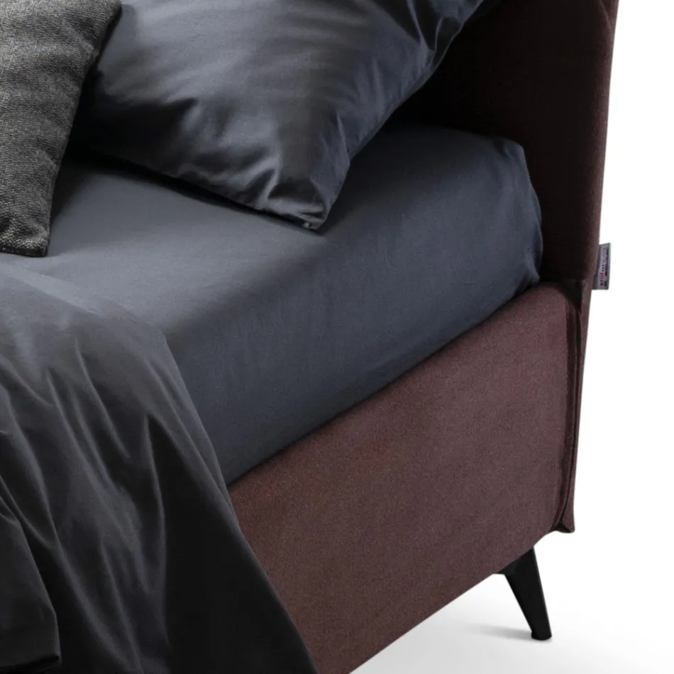 Łóżko podwójne 160x190 z zakrzywionymi liniami i podwójnym pikowanym pasem - Gioie Viadurini