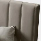 Łóżko podwójne 160x190 z pikowaniem i szerokimi pionowymi pasami - Magan Viadurini