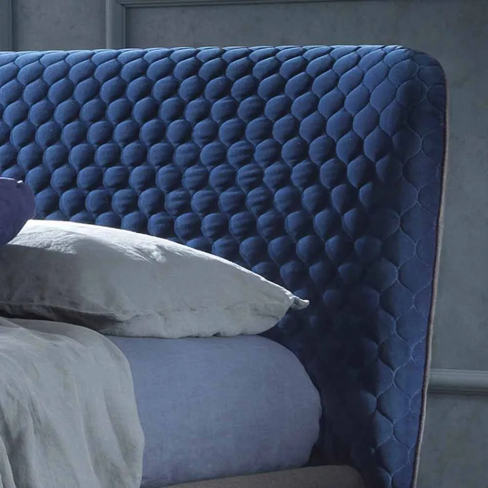 Podwójne łóżko z tapicerowanym pudełkiem z tkaniny Corolle firmy Bolzan Viadurini