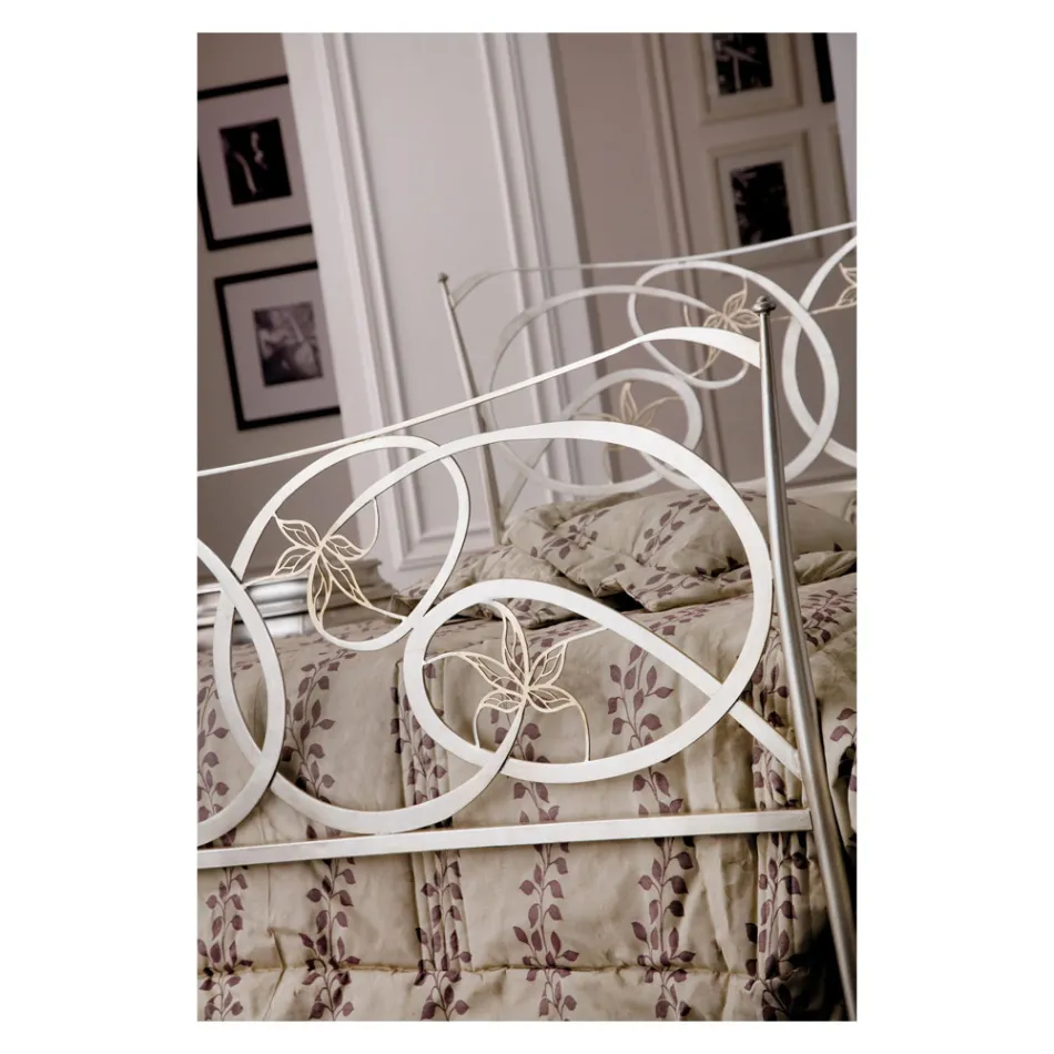 Podwójne łóżko z podnóżkiem w różnych wykończeniach Made in Italy - Natural Viadurini