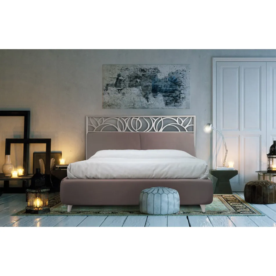 Podwójne łóżko z żelaznym zagłówkiem i poduszkami Made in Italy - Peter Viadurini