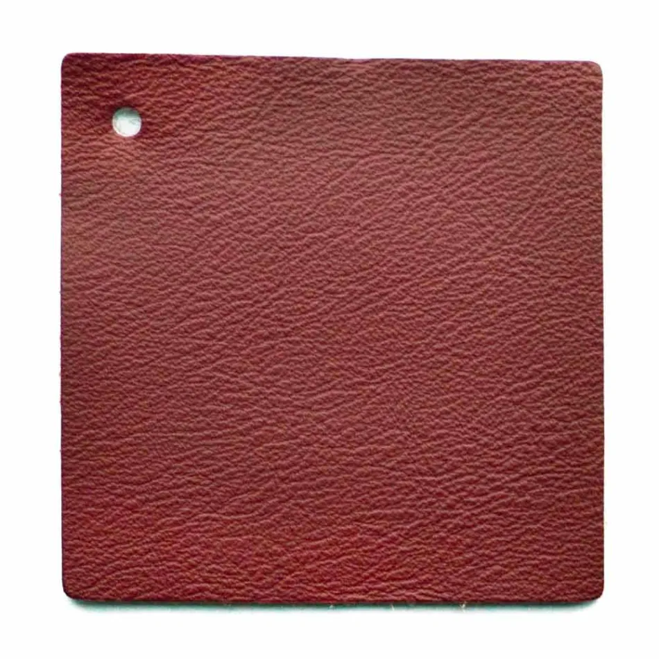 Projektowane podwójne łóżko ze skórzanym tapicerowanym wezgłowiem Menardo Viadurini