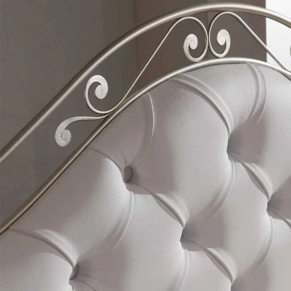 Tapicerowane łóżko ręcznie na stałe żelaza Gracie Viadurini