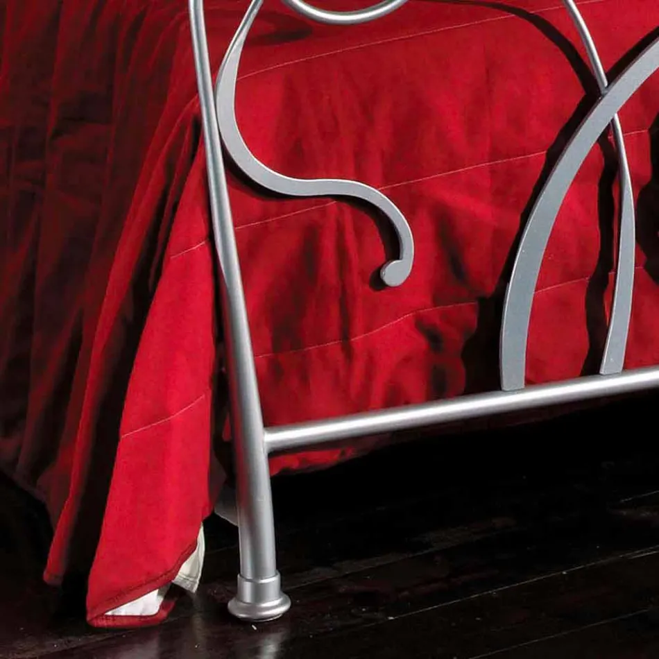 Podwójne łóżko w rzemiośle z żelaza stożkowe nogi Zoe Viadurini