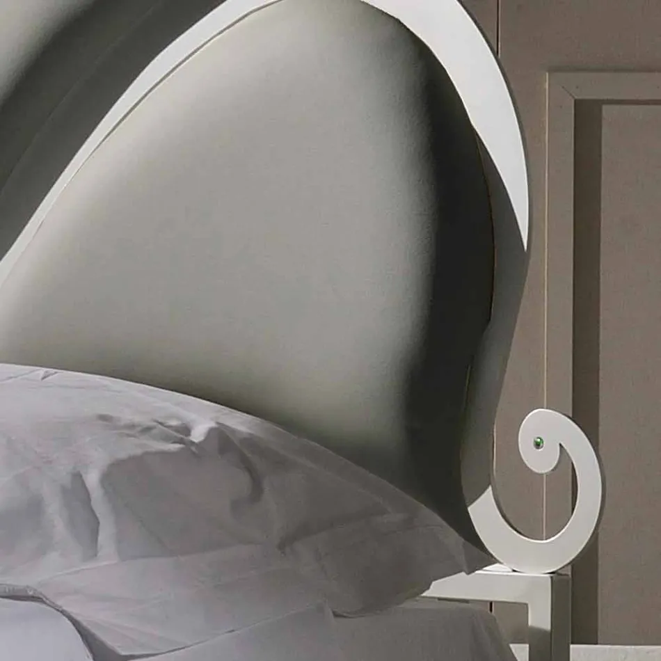 Podwójne łóżko tapicerowane kryształów żelaza Kimberly Viadurini