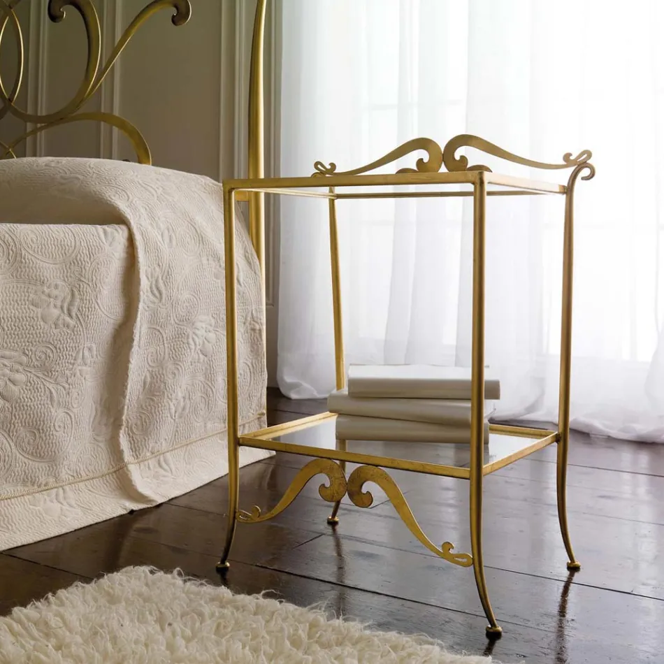 Podwójne łóżko z prawdziwej skóry w komplecie z materacem i 2 stolikami nocnymi - king-size Viadurini