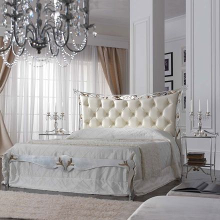 Podwójne łóżko z prawdziwej skóry w komplecie z materacem i 2 stolikami nocnymi - king-size Viadurini