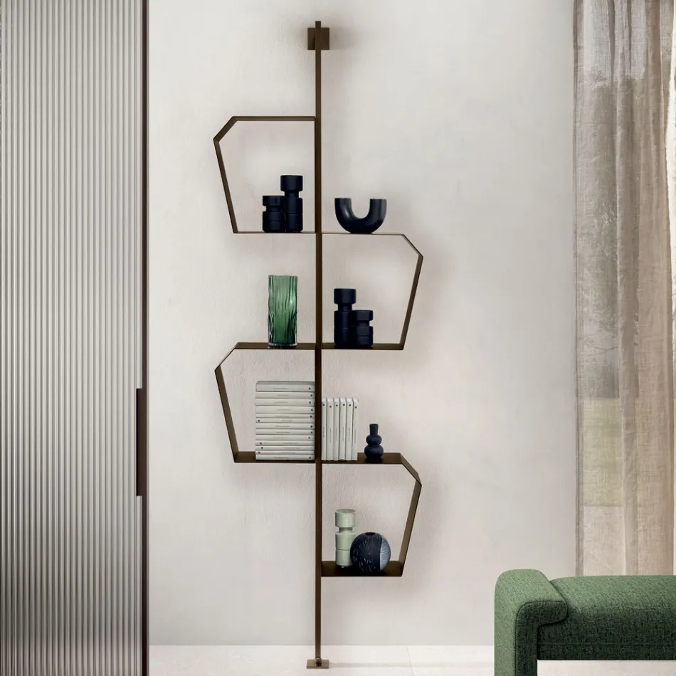 Malowana metalowa biblioteczka z regulowanymi nogami, wyprodukowana we Włoszech - Fernanda Viadurini