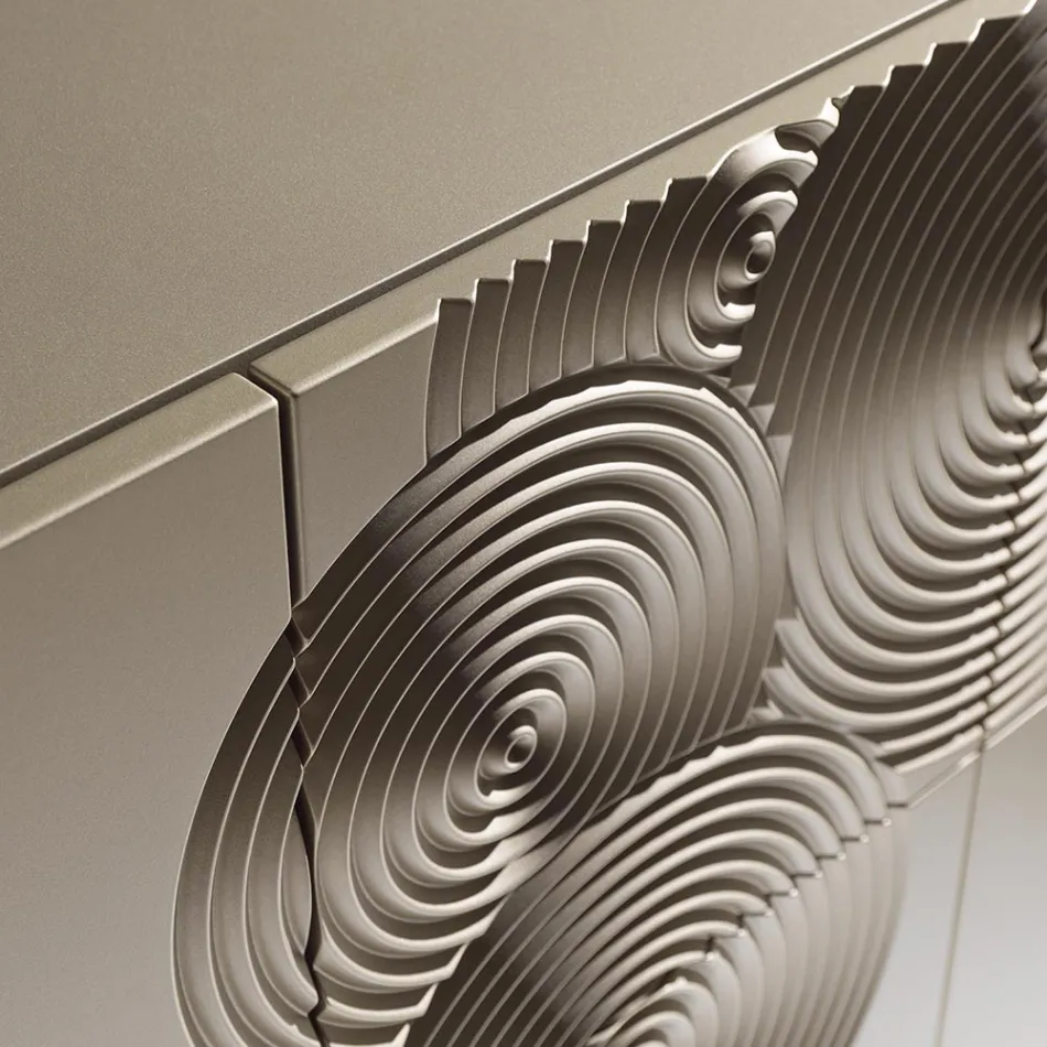 Komoda 5-drzwiowa z lakierowanej płyty MDF z ręcznie grawerowaną i wykończoną dekoracją – Krab Viadurini