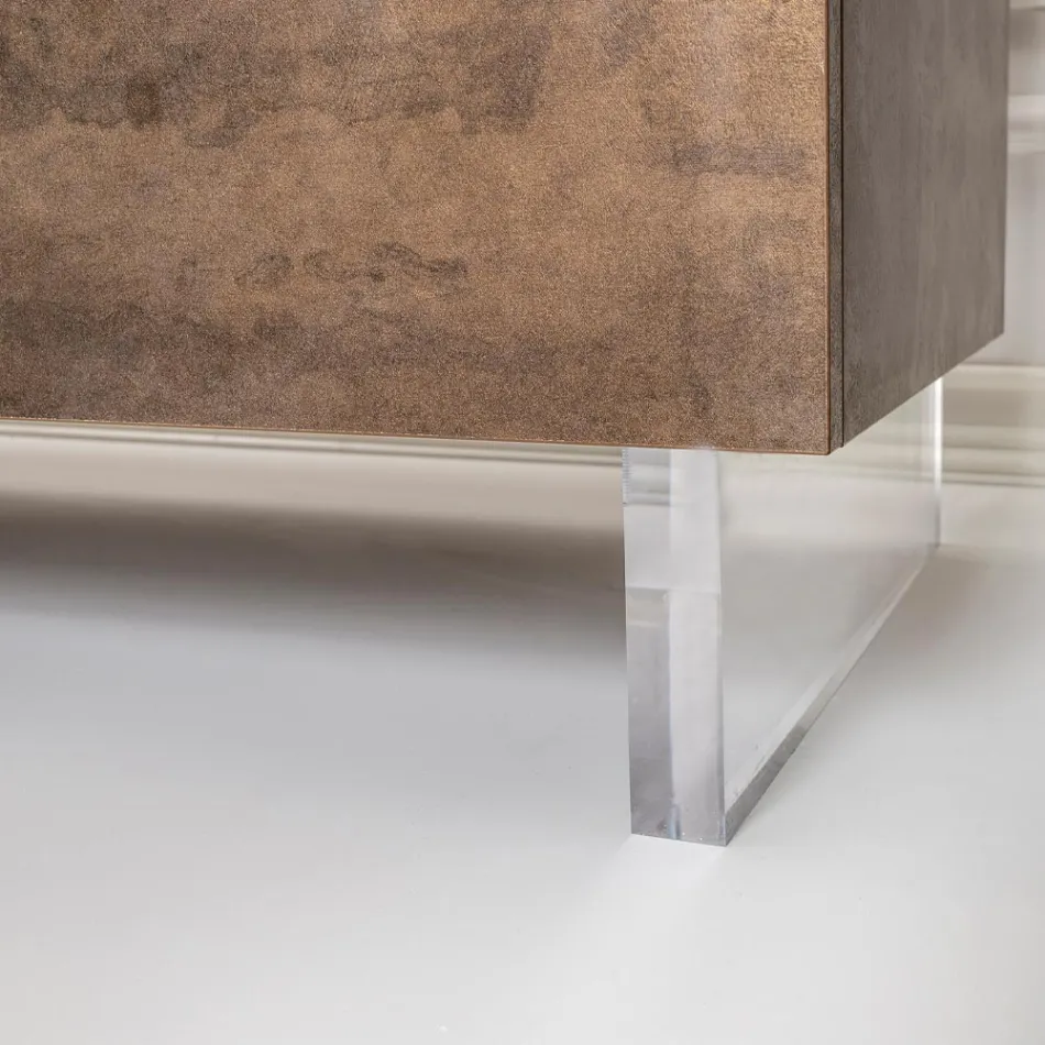 Kredens z 2 drzwiami i 2 centralnymi otwartymi przegródkami z melaminy Made in Italy - Minnie Viadurini