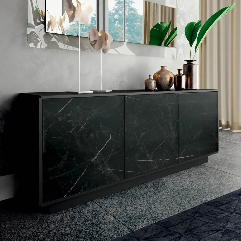 Kredens z 3 drzwiami i lakierowaną i laminowaną konstrukcją Wyprodukowano we Włoszech - Ferrara Viadurini