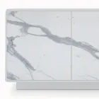 Kredens z 3 drzwiami i lakierowaną i laminowaną konstrukcją Wyprodukowano we Włoszech - Ferrara Viadurini