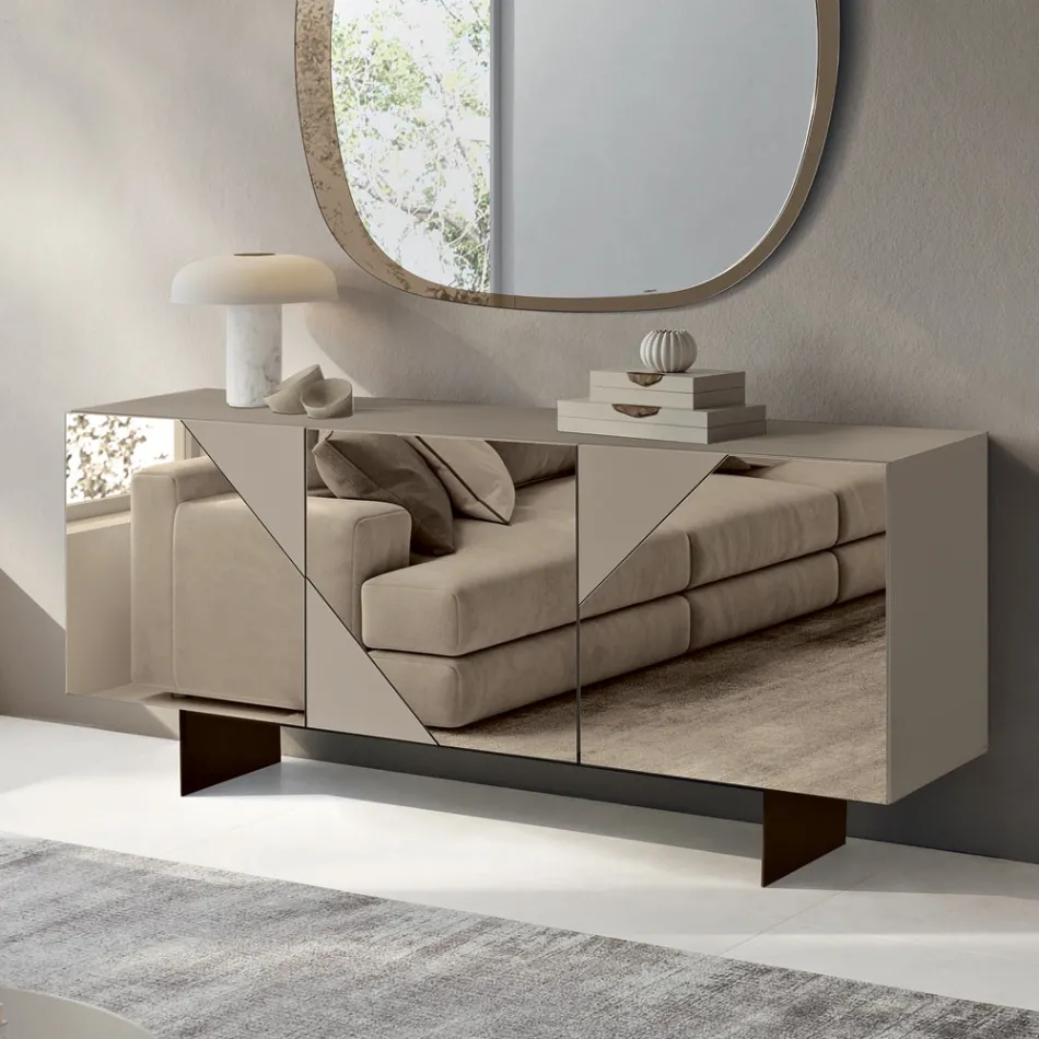 Komoda z 3 lakierowanymi drzwiami z płyty MDF pokrytymi szkłem lustrzanym - Diletta Viadurini