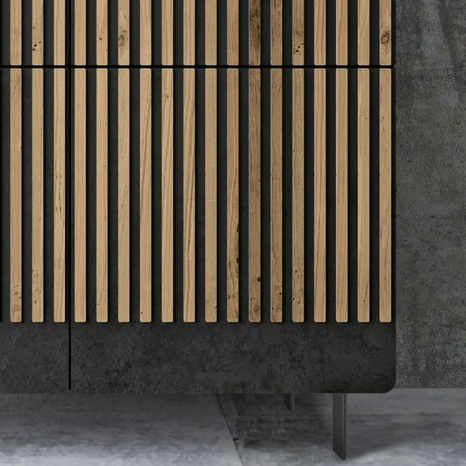 Kredens do salonu z 4 drzwiami z wykończeniem w kolorze nordyckiego dębu wiązanego - Bente Viadurini