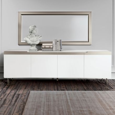 Kredens do salonu z 4 drzwiami MDF w kolorze białym i niklowanym Wyprodukowano we Włoszech - Emie Viadurini