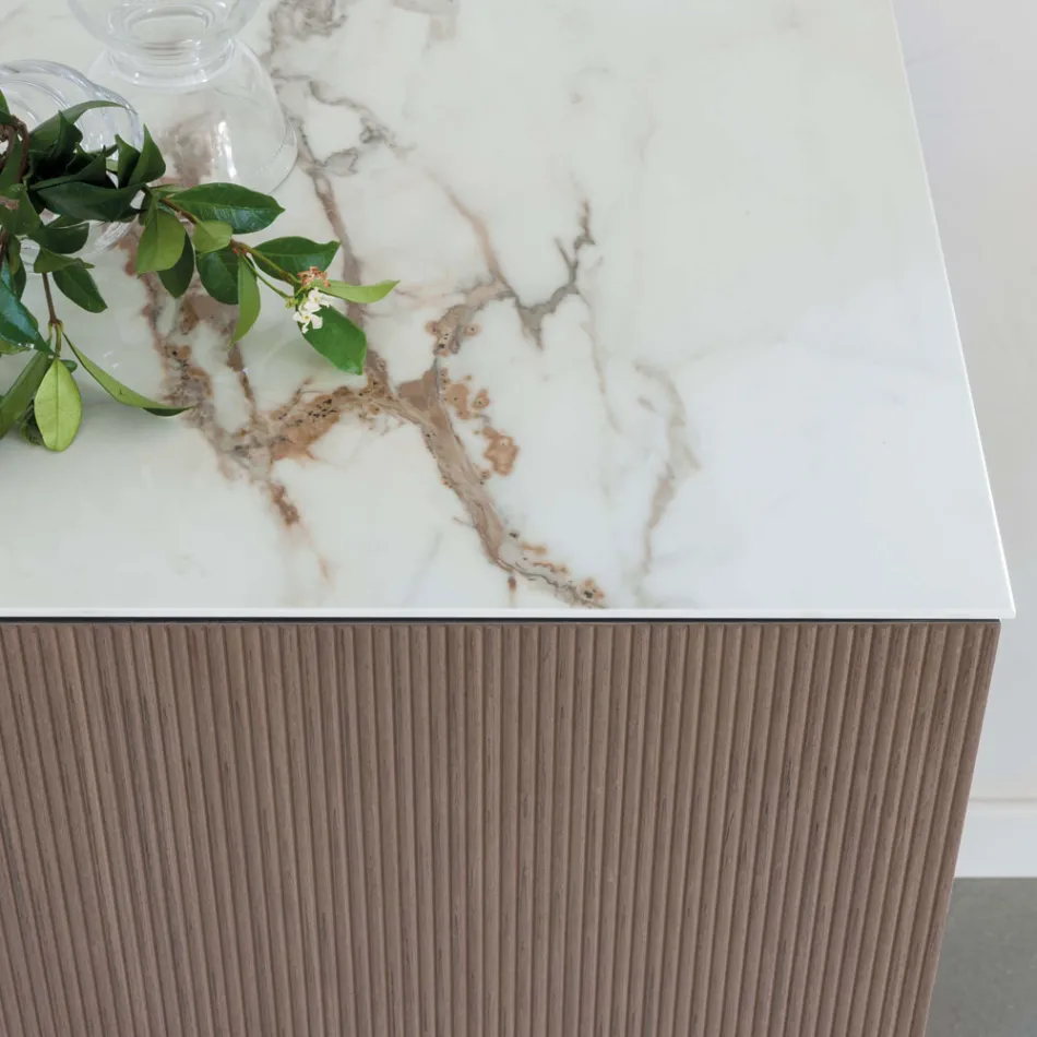 Kredens do salonu ze stalową podstawą i konstrukcją z melaminy - Adriel Viadurini