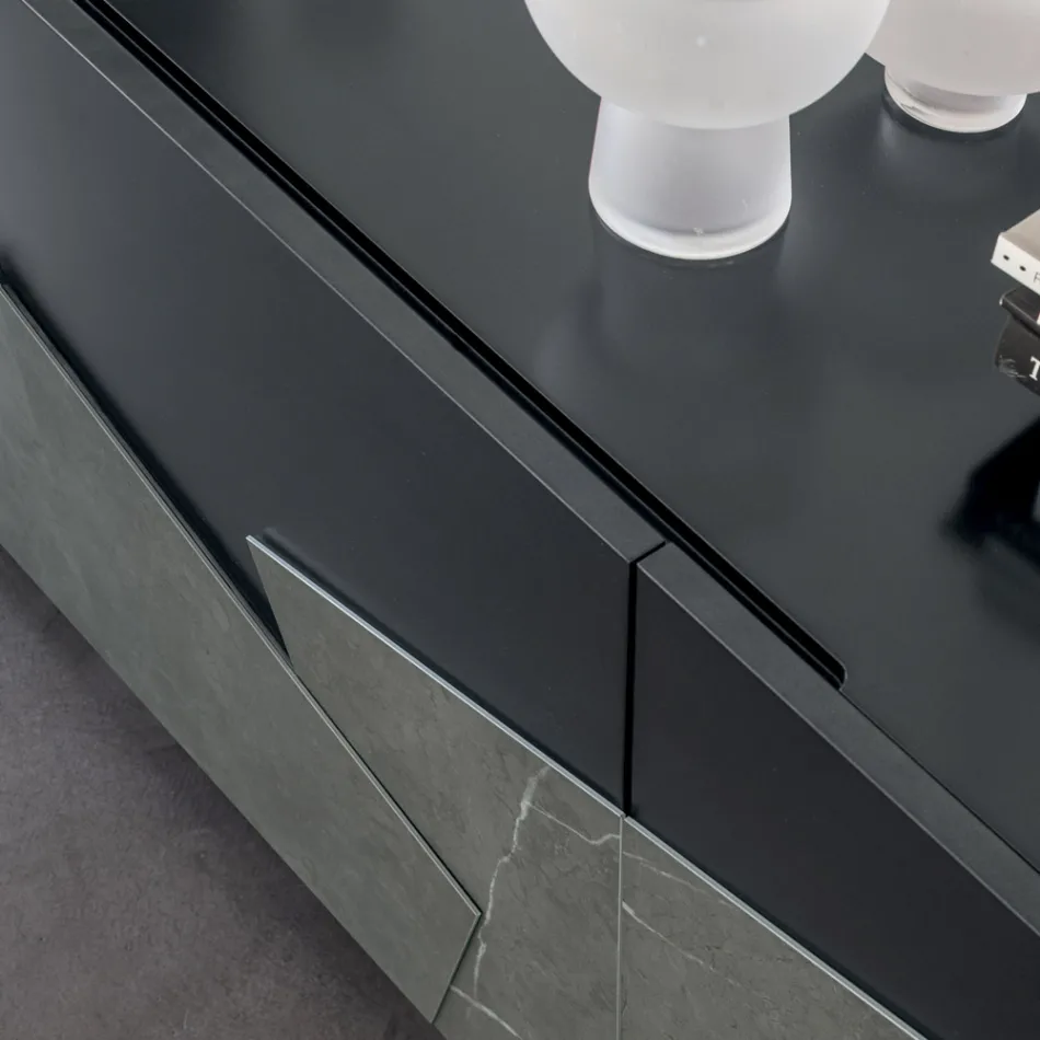 Kredens do salonu w lakierowanym Mdf 3 drzwi z ceramicznymi wstawkami - Imperio Viadurini