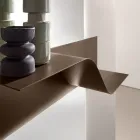 Półka ścienna Nimea Wavy Metal w trzech wykończeniach kolorystycznych Viadurini