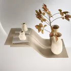 Półka ścienna Nimea Wavy Metal w trzech wykończeniach kolorystycznych Viadurini