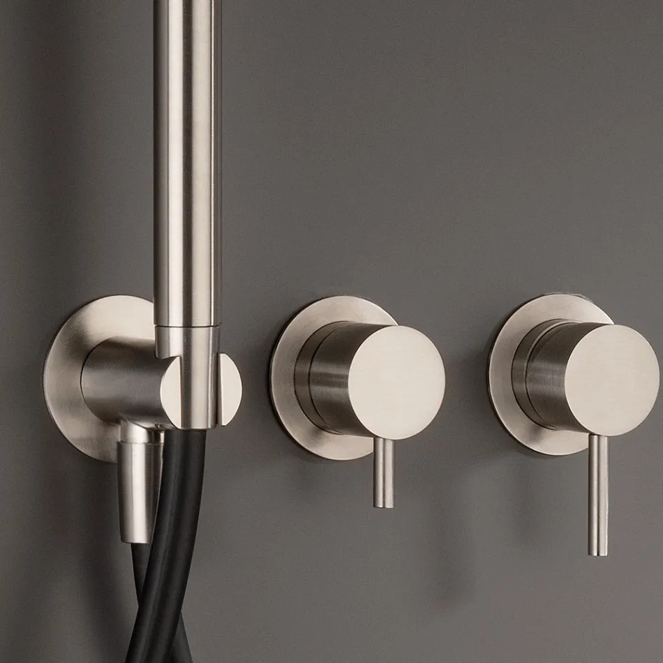 Wbudowana bateria łazienkowa z 3 wyjściami ze stali AISI 316L - Artigli Viadurini