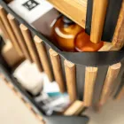 Kolumnowa szafka łazienkowa wykonana z litego drewna tekowego i mahoniu - Plumeria Viadurini