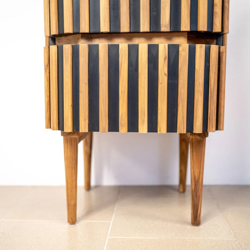 Kolumnowa szafka łazienkowa wykonana z litego drewna tekowego i mahoniu - Plumeria Viadurini