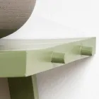 Wolnostojąca szafka łazienkowa z wykończeniem z drewna tekowego i dużą zieloną półką - Raomi Viadurini