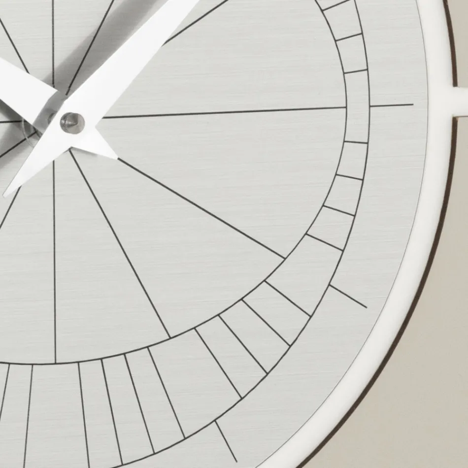 Zegar z ramą reliefową i polipropylenem w różnych kolorach - Lunarium Viadurini