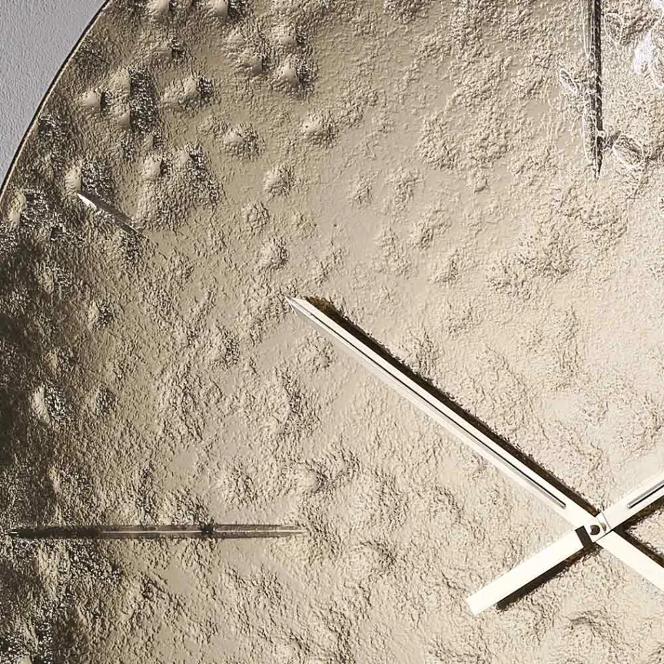 Zegar ścienny z falistym szkłem topionym i mosiężnymi wskazówkami - Radia Viadurini