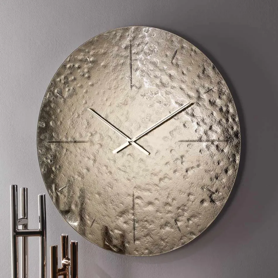 Zegar ścienny z falistym szkłem topionym i mosiężnymi wskazówkami - Radia Viadurini