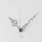 Nowoczesny okrągły zegar ścienny z dekorowanym drewnem - Harmony Viadurini