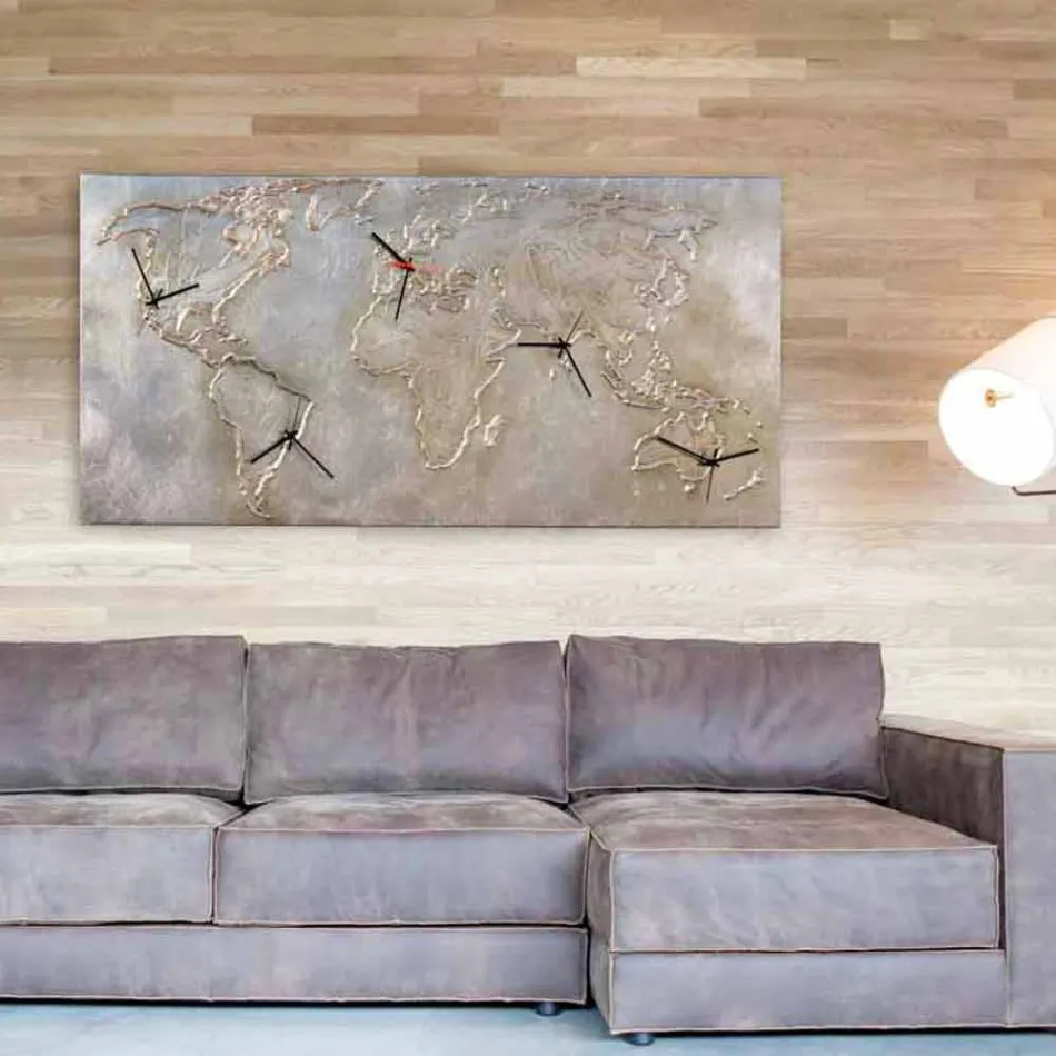 Nowoczesny zegar z pięciu ćwiartki przedstawiających świat Miles Viadurini