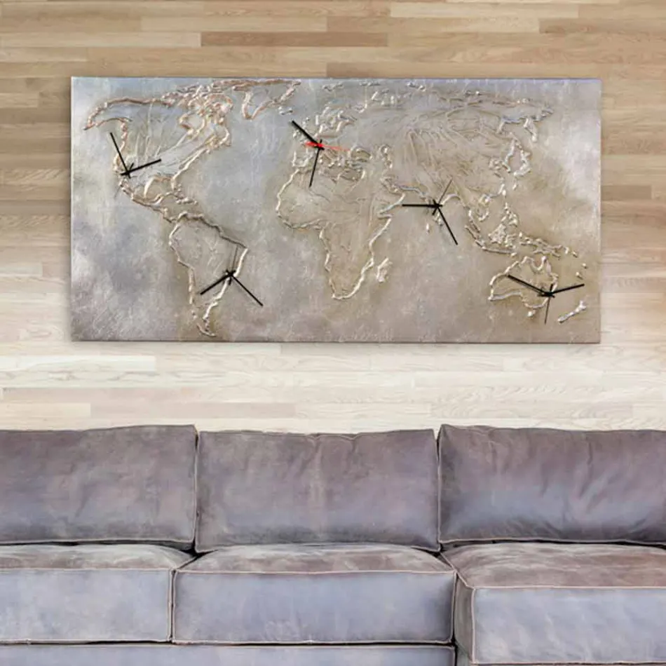 Nowoczesny zegar z pięciu ćwiartki przedstawiających świat Miles Viadurini