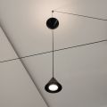 Minimalistyczna lampa podłogowa z czarnego aluminium i podwójnego stożka - Mercado