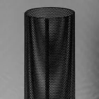 Lampa podłogowa z perforowanym metalowym dyfuzorem Made in Italy - Come Viadurini