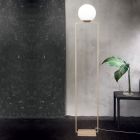 Malowana metalowa lampa podłogowa z dyfuzorem z dmuchanego szkła - Salamanca Viadurini