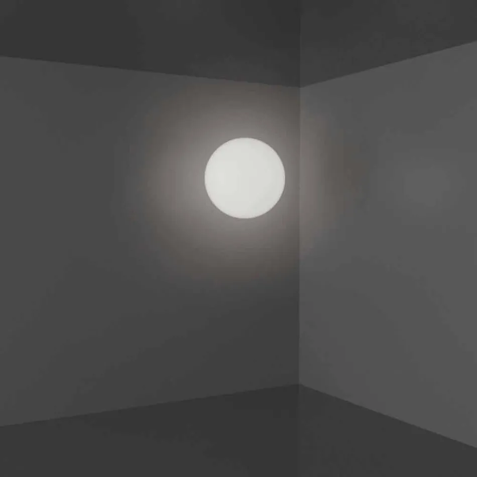 Sufitowa lampa sufitowa Globo (ścienna) wykonana z polietylenu wyprodukowanego we Włoszech Viadurini