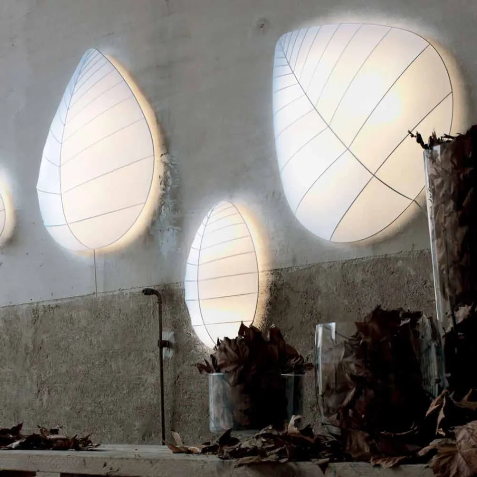 Kinkiet z metalu i białej lycry w 3 wymiarach - liście Viadurini