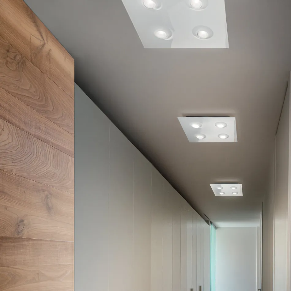 Lampa sufitowa z płaską płytą szklaną z możliwością obniżenia. Wyprodukowano we Włoszech - Kora Viadurini