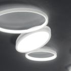 Nowoczesna ściemnialna lampa sufitowa LED z białego lub złotego metalu - Raissa Viadurini